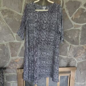 Chic Striped Black and Gray Women's Tunic